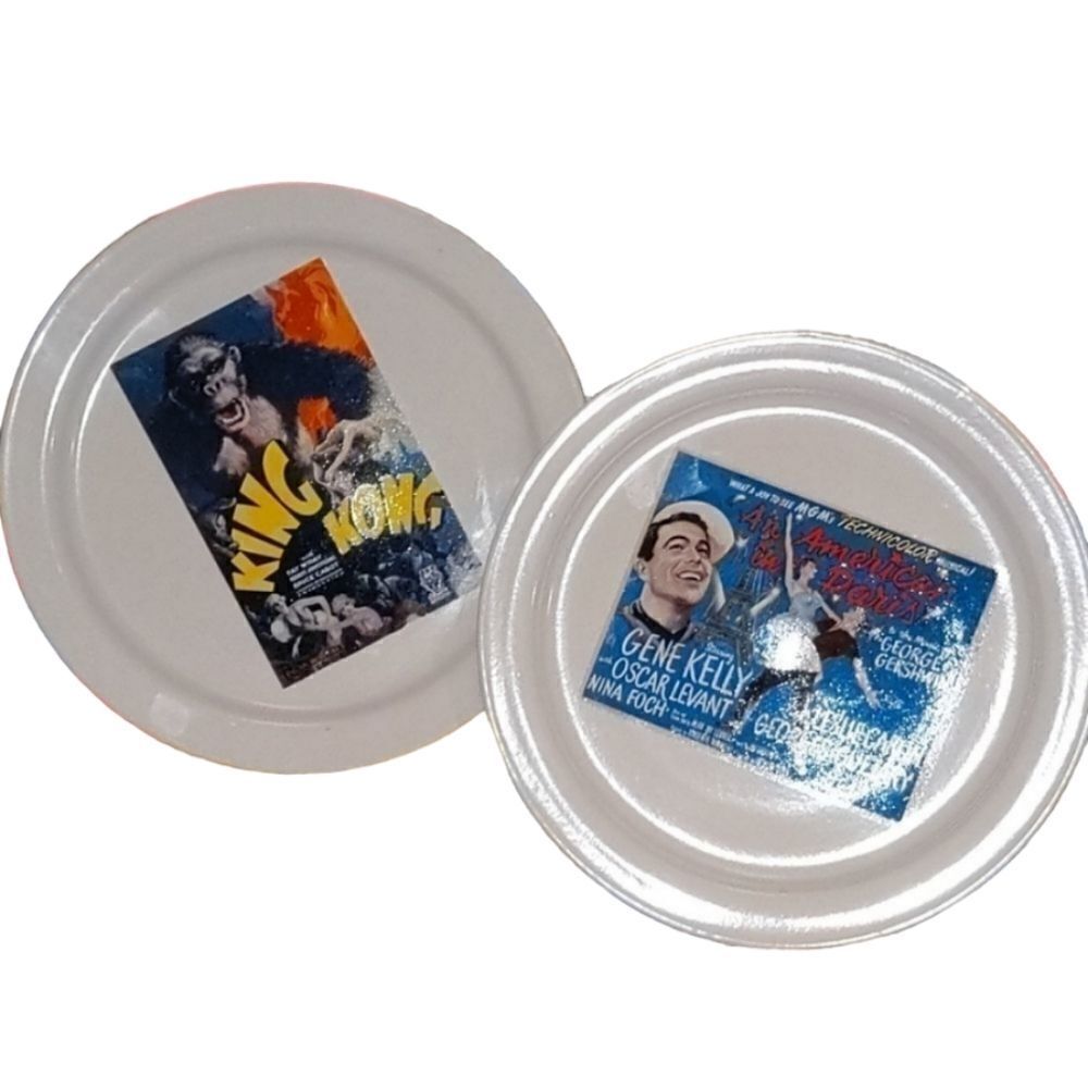 ‎🤩 Pottery Barn movie plates 🤩2 for $20